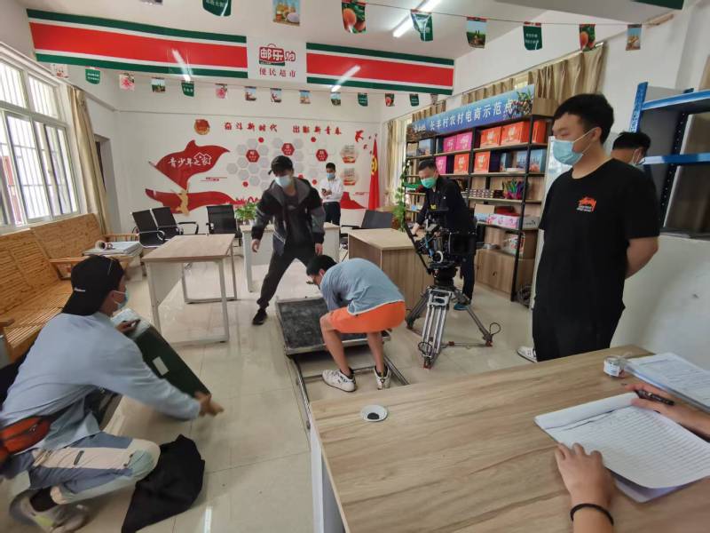 姚安县广告片拍摄公司：极简主义践行者，少即是多的视觉哲学